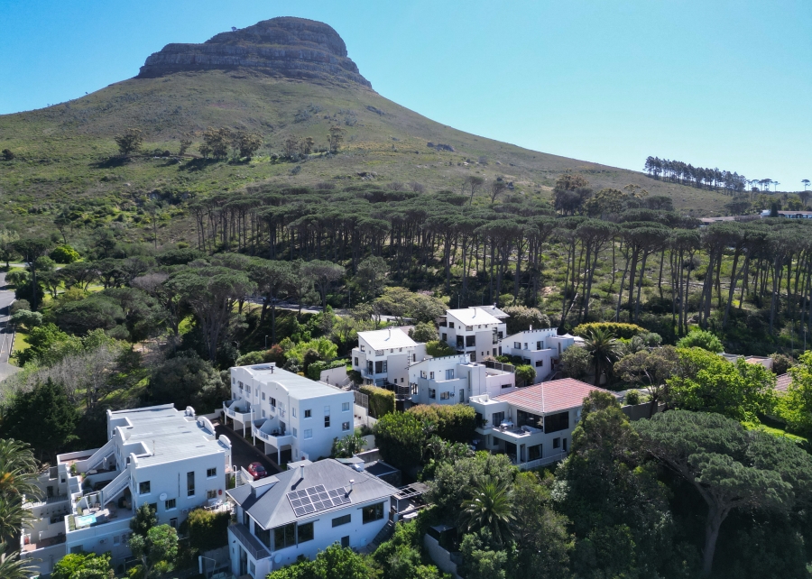 3 Bedroom Property for Sale in Higgovale Western Cape